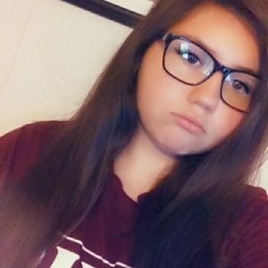 Meet your Posher, Maddie